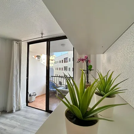 In Edificio Nirvana,los Cristianos K114 Апартаменты Лос Кристианос